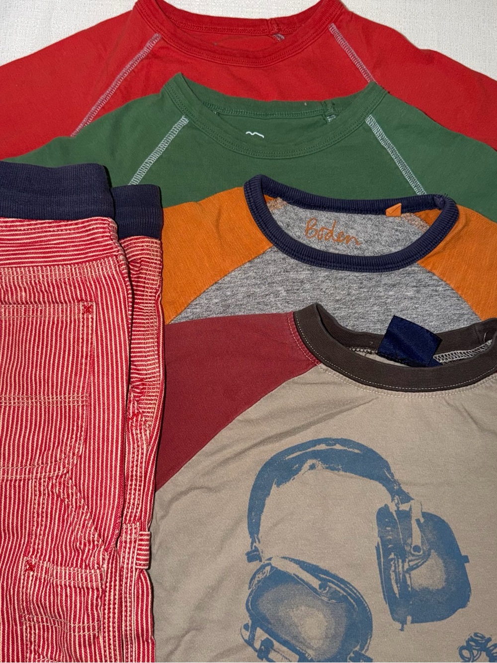 Boden Multicolor Long Sleeve Raglan Tee Set with Red and White Pants size 5/6